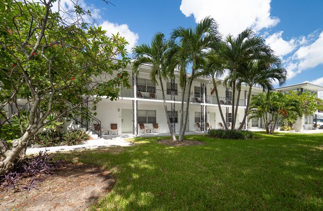 2060 NE 1st Street 16, Deerfield Beach, FL 33441
