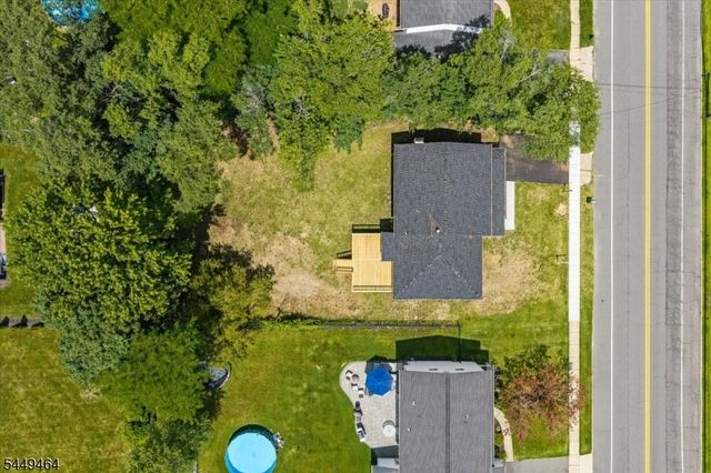 125 Clover Hill Dr, Mount Olive Twp., NJ 07836