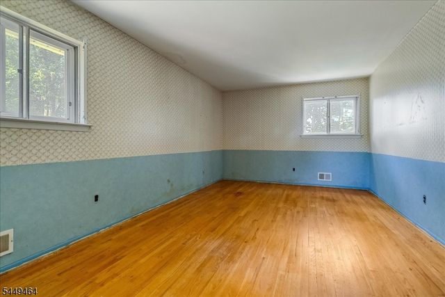 125 Clover Hill Dr, Mount Olive Twp., NJ 07836