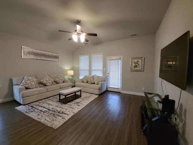 2708 Empire Street, Denton, TX 76209