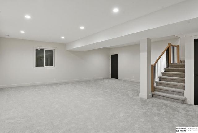 20702 Vernon Avenue, Elkhorn, NE 68022