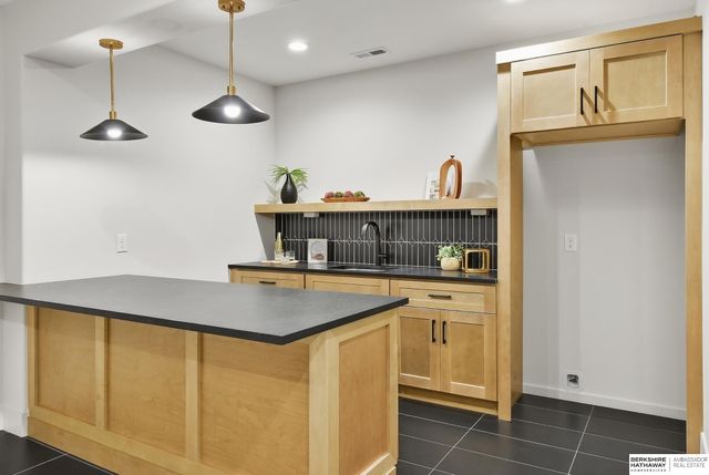 20702 Vernon Avenue, Elkhorn, NE 68022