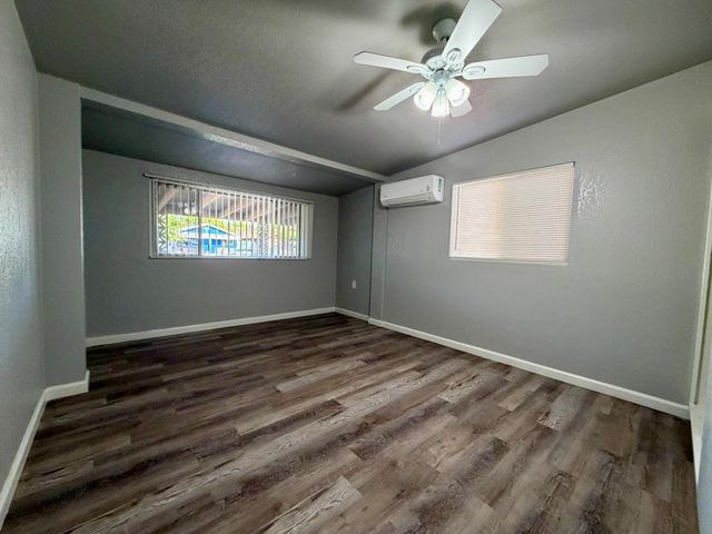 221 K Street, Sanger, CA 93657