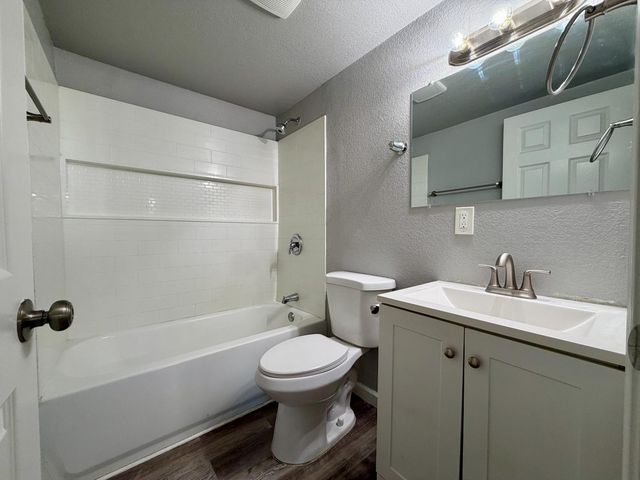 221 K Street, Sanger, CA 93657