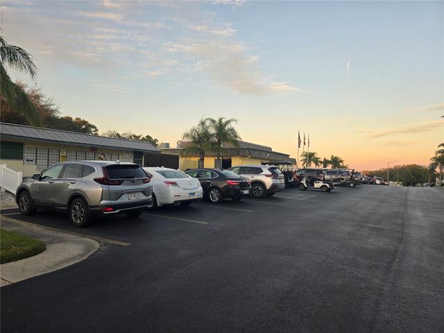 39820 US HIGHWAY 19 N 182, Tarpon Springs, FL 34689