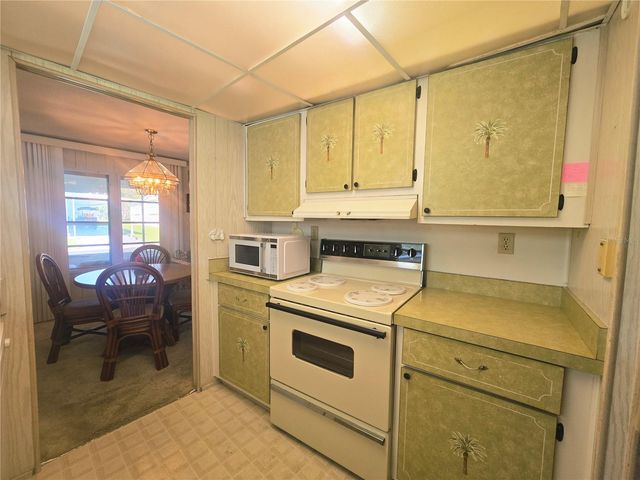 39820 US HIGHWAY 19 N 182, Tarpon Springs, FL 34689