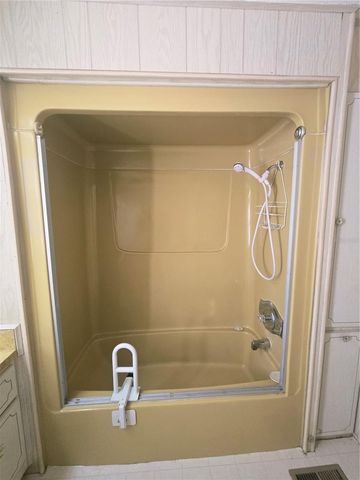 39820 US HIGHWAY 19 N 182, Tarpon Springs, FL 34689