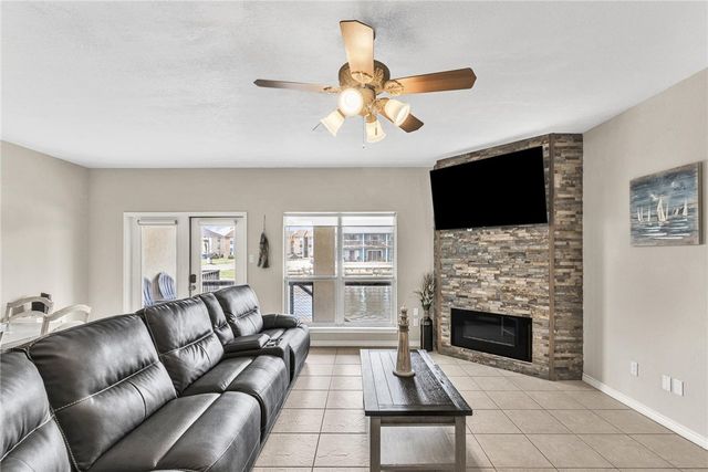 15417 GUN CAY Ct B, Corpus Christi, TX 78418