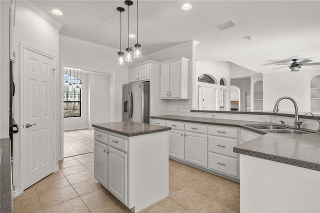 623 Broadway Blvd, Portland, TX 78374