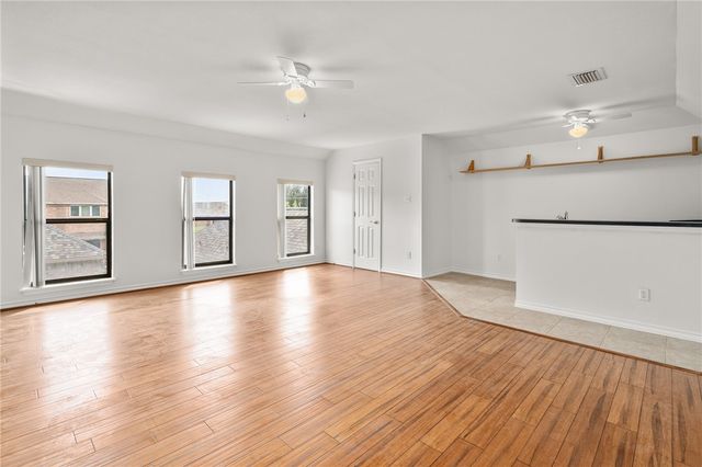 623 Broadway Blvd, Portland, TX 78374