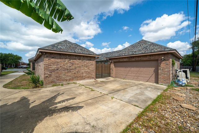623 Broadway Blvd, Portland, TX 78374