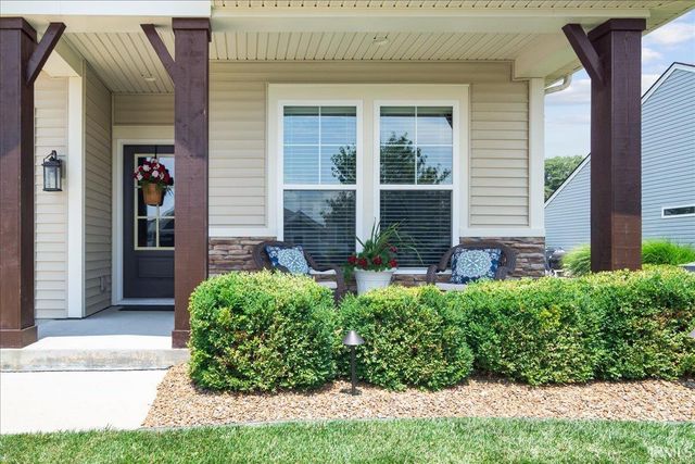 212 W Stellar Way, Huntingburg, IN 47542