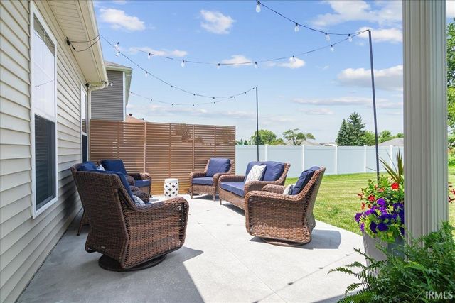 212 W Stellar Way, Huntingburg, IN 47542