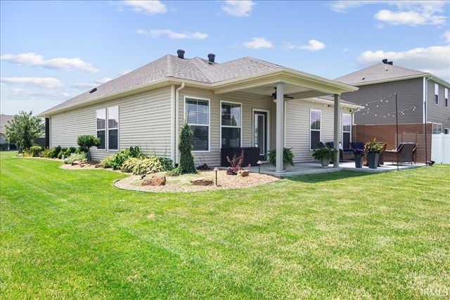 212 W Stellar Way, Huntingburg, IN 47542