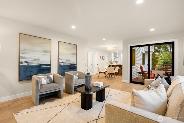 13400 SE 56th Place, Bellevue, WA 98006
