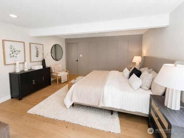 13400 SE 56th Place, Bellevue, WA 98006