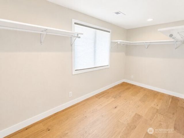 13400 SE 56th Place, Bellevue, WA 98006