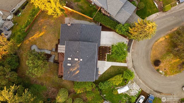 13400 SE 56th Place, Bellevue, WA 98006