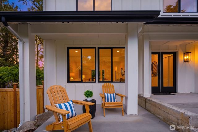 13400 SE 56th Place, Bellevue, WA 98006