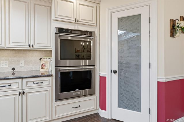 102 Commonwealth Avenue, Massapequa, NY 11758