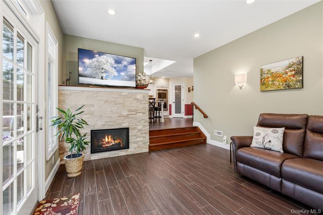 102 Commonwealth Avenue, Massapequa, NY 11758