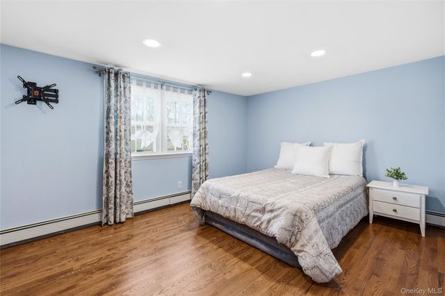 102 Commonwealth Avenue, Massapequa, NY 11758