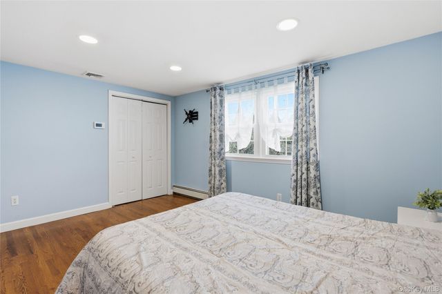 102 Commonwealth Avenue, Massapequa, NY 11758