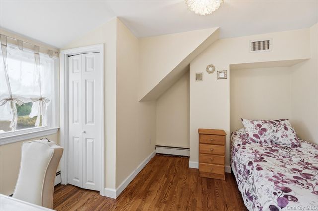 102 Commonwealth Avenue, Massapequa, NY 11758