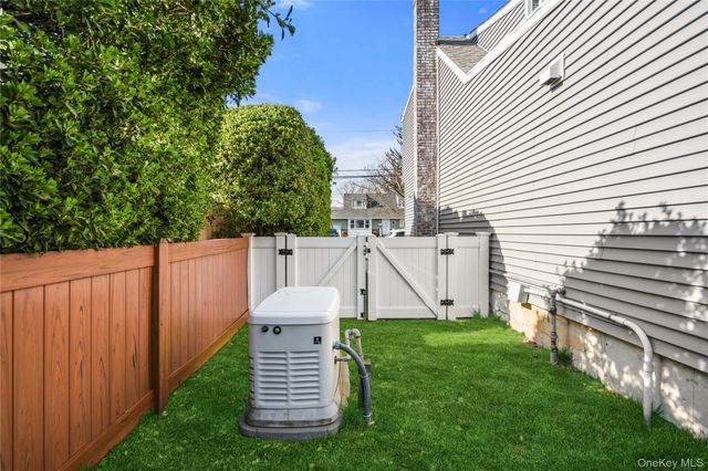 102 Commonwealth Avenue, Massapequa, NY 11758