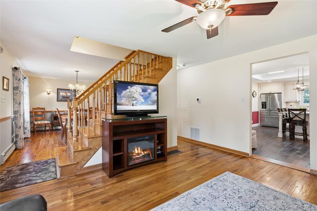 102 Commonwealth Avenue, Massapequa, NY 11758