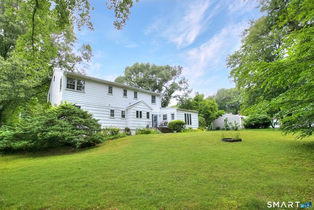 64 Russ Road, Trumbull, CT 06611
