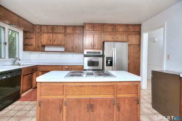 64 Russ Road, Trumbull, CT 06611