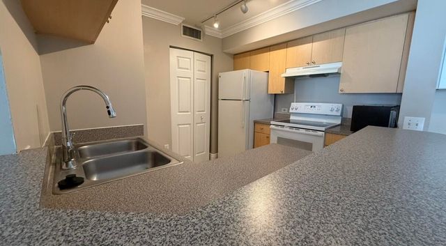 1312 Villa Lane, Boynton Beach, FL 33435