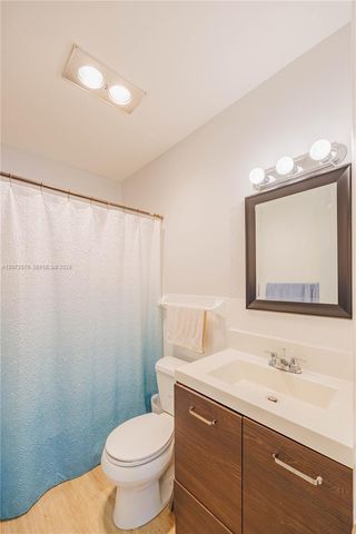 2300 Park Lane 203, Hollywood, FL 33021