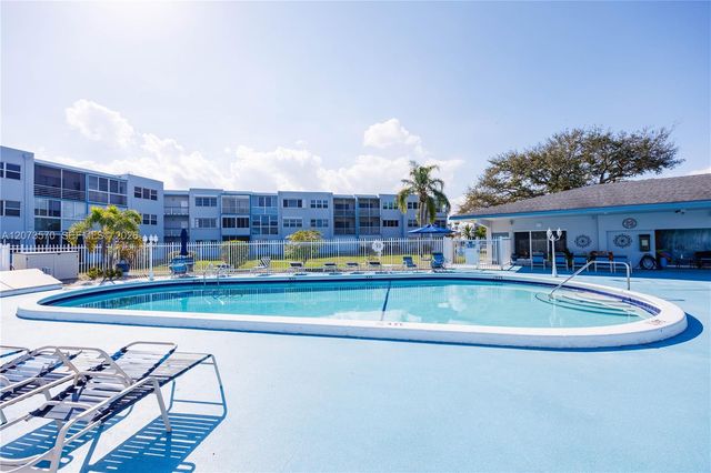 2300 Park Lane 203, Hollywood, FL 33021
