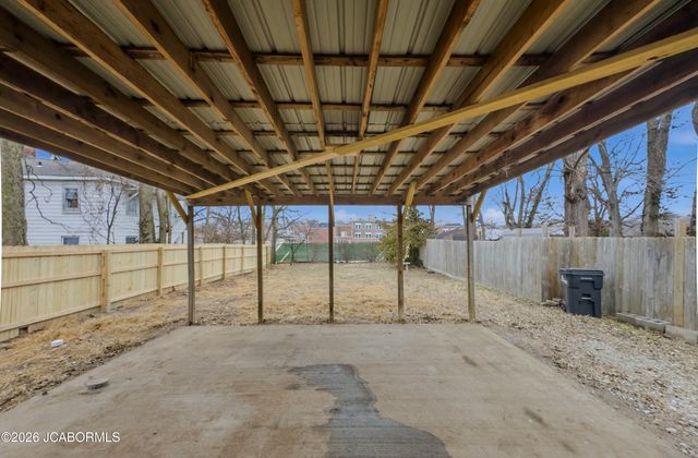 303 N 5TH STREET, Columbia, MO 65201