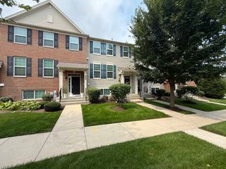 263 Lakeshore Drive, Oswego, IL 60543
