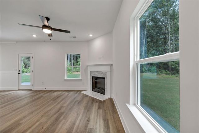 215 Laney Drive, Carrollton, GA 30117