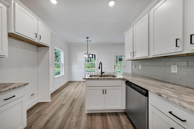 215 Laney Drive, Carrollton, GA 30117
