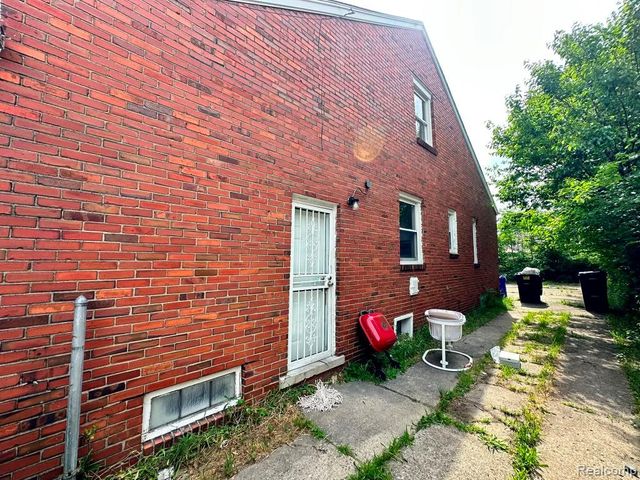 10150 Roxbury Street, Detroit, MI 48224