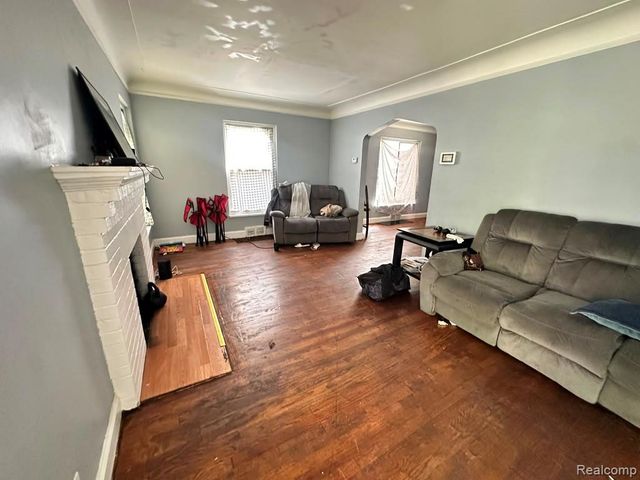 10150 Roxbury Street, Detroit, MI 48224