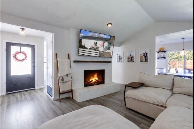 1121 Midway Drive, Richardson, TX 75081