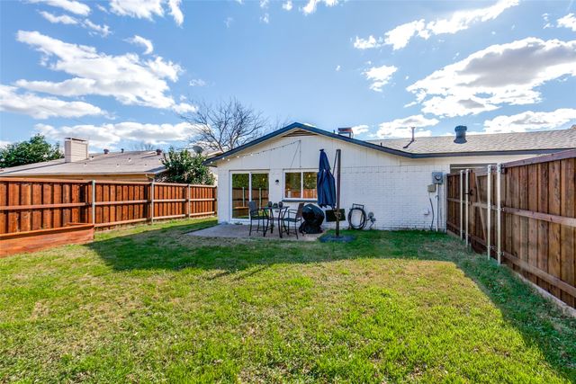 1121 Midway Drive, Richardson, TX 75081