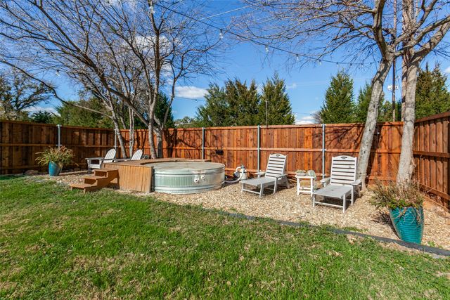 1121 Midway Drive, Richardson, TX 75081