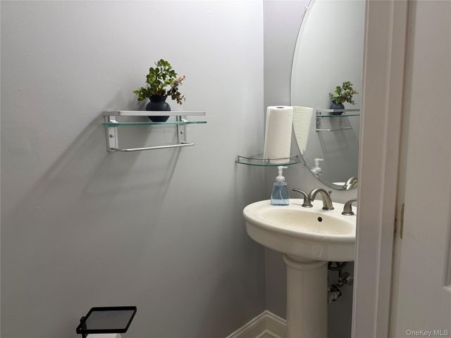 1 Ford Court, Monroe, NY 10950