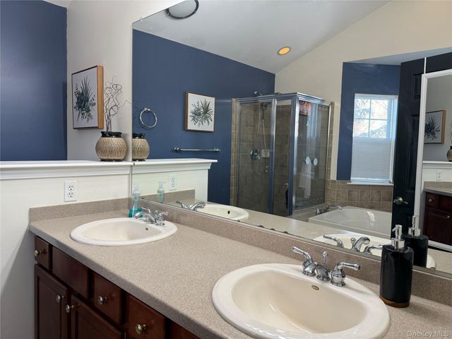 1 Ford Court, Monroe, NY 10950