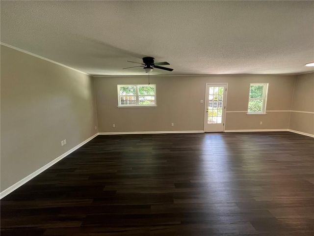 914 Joaneen Drive, Saraland, AL 36571