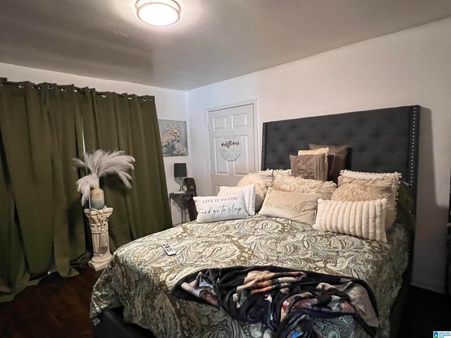 5602 10TH STREET S, Bessemer, AL 35020