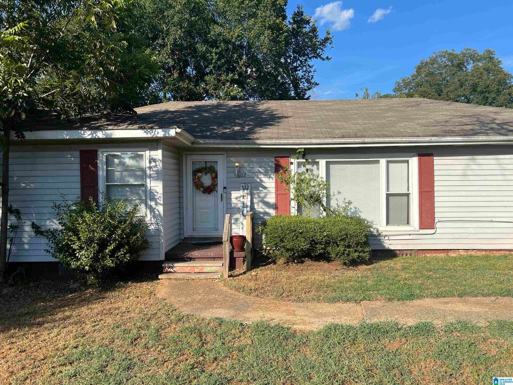 5602 10TH STREET S, Bessemer, AL 35020