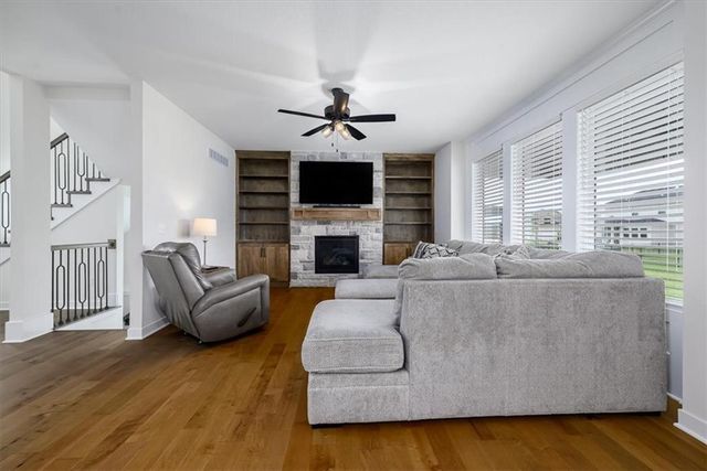 16872 S Norton Street, Olathe, KS 66062